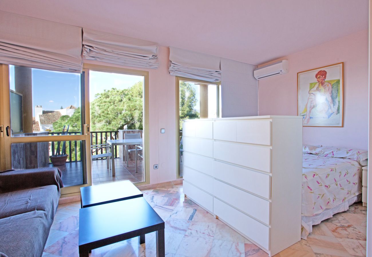 Estudio en Marbella - Estudio con vistas al mar en Elviria, Marbella