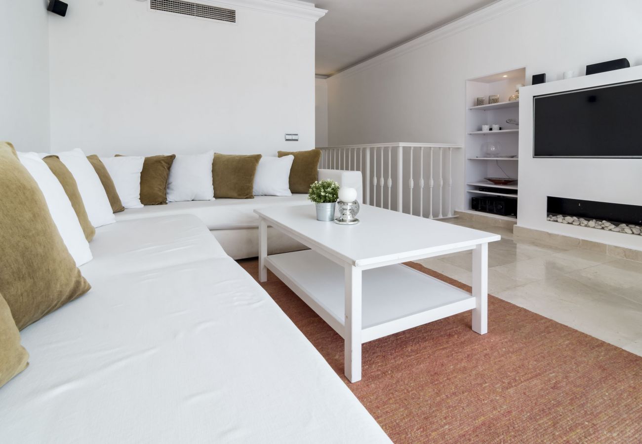 Apartamento en Nueva andalucia - Casa Aloha III by Roomservices