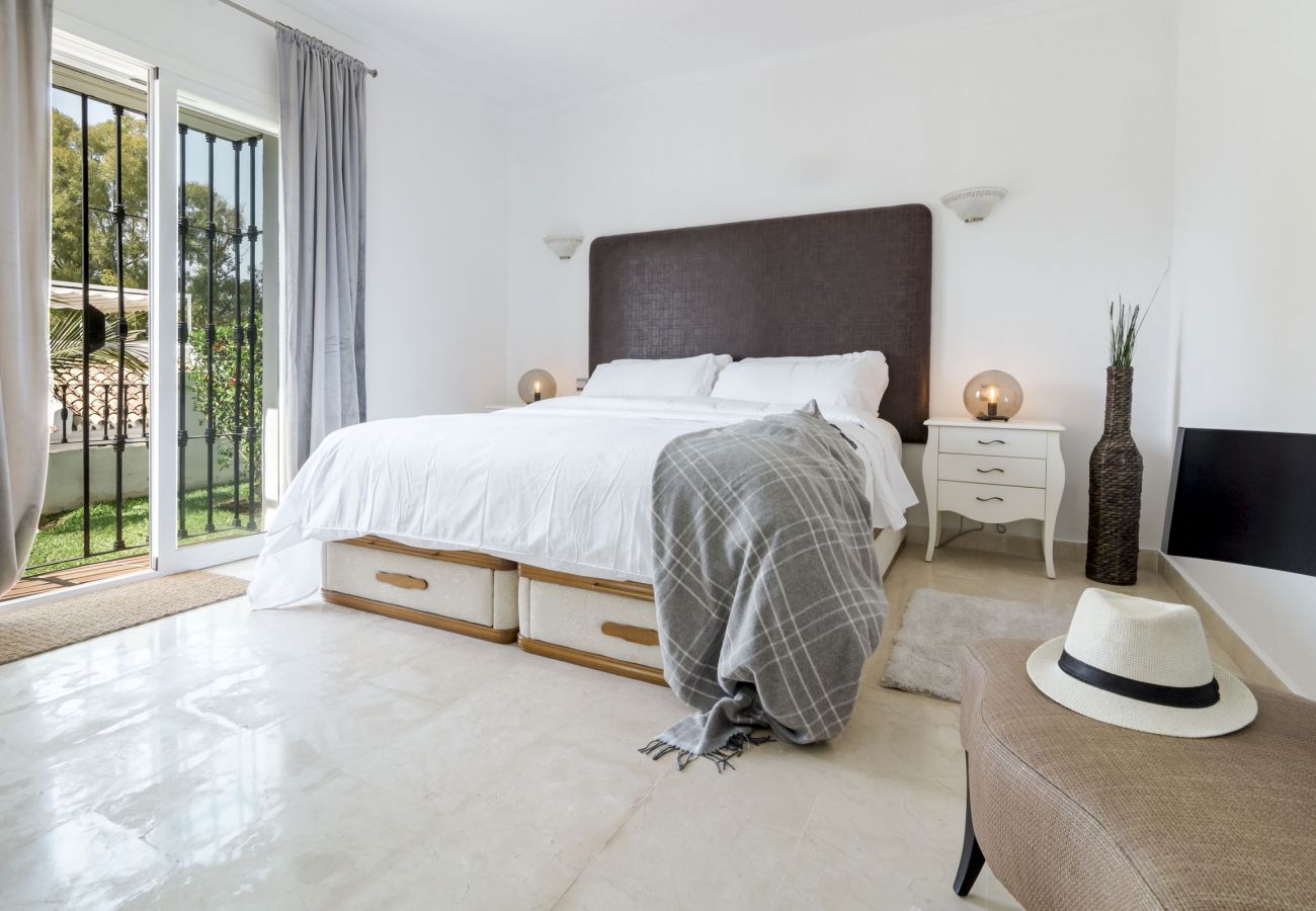 Apartamento en Nueva andalucia - Casa Aloha III by Roomservices