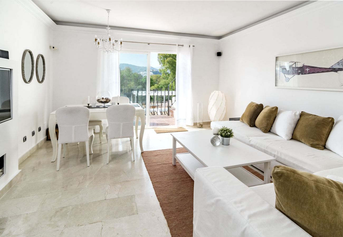 Apartamento en Nueva andalucia - Casa Aloha III by Roomservices