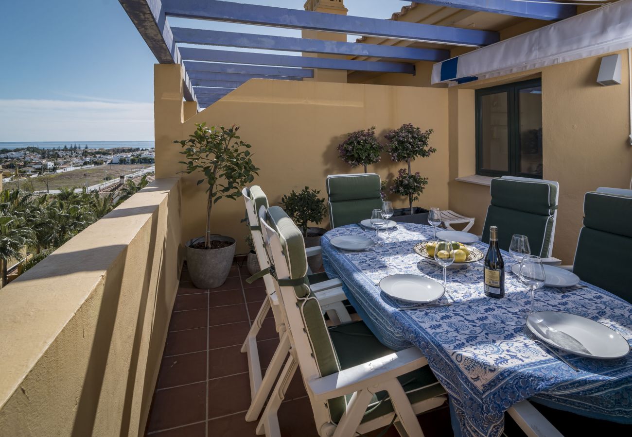 Apartamento en San Pedro de Alcántara - Casa Almendros by Roomservices