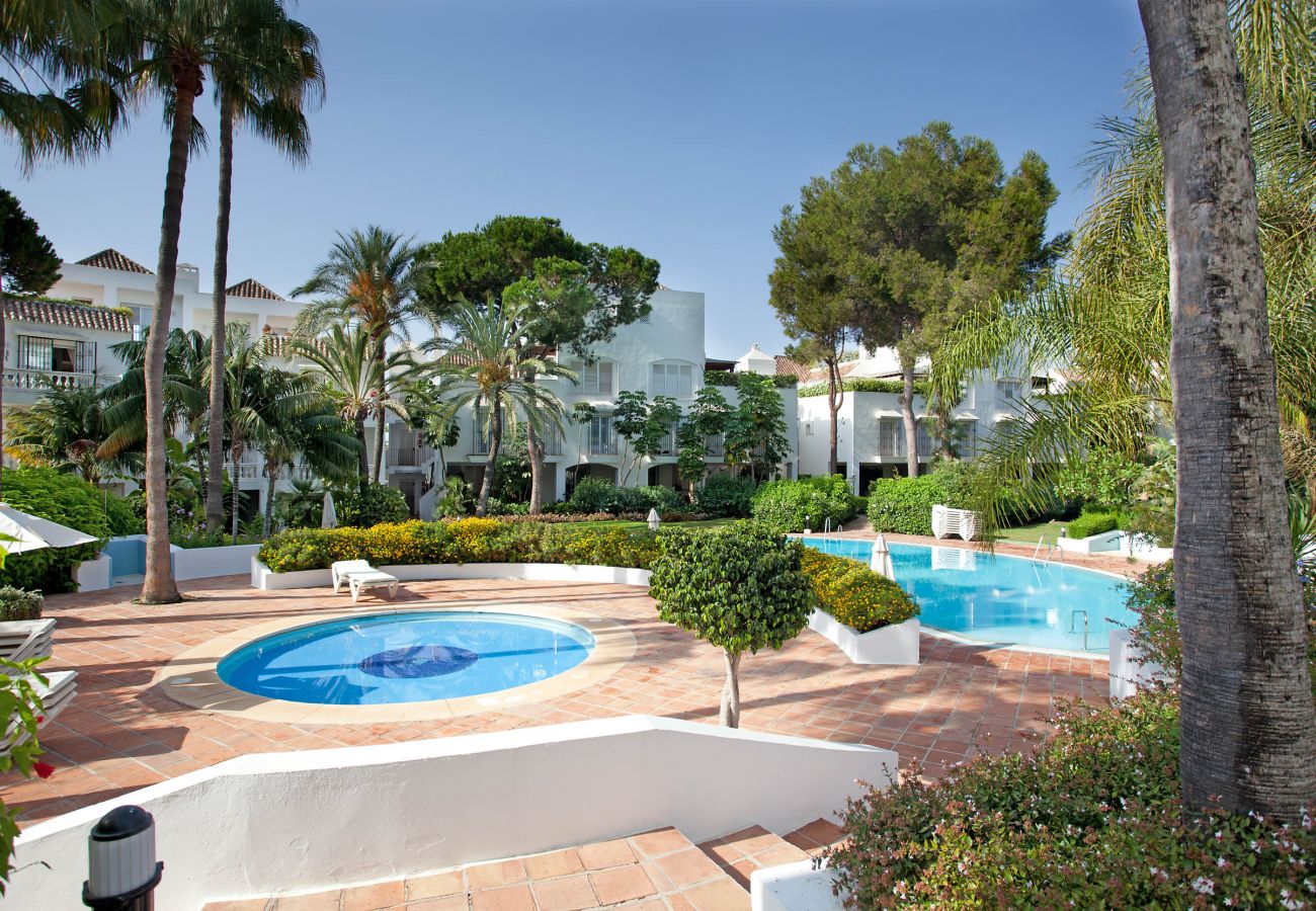 Apartamento en Marbella - White Pearl beach J4, planta baja al lado de la playa