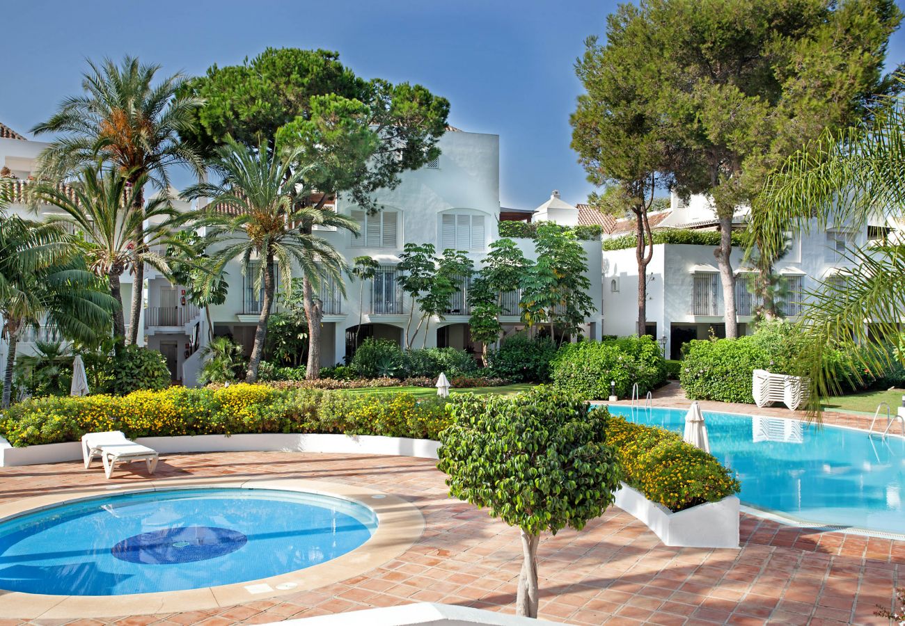 Apartamento en Marbella - White Pearl beach J4, planta baja al lado de la playa