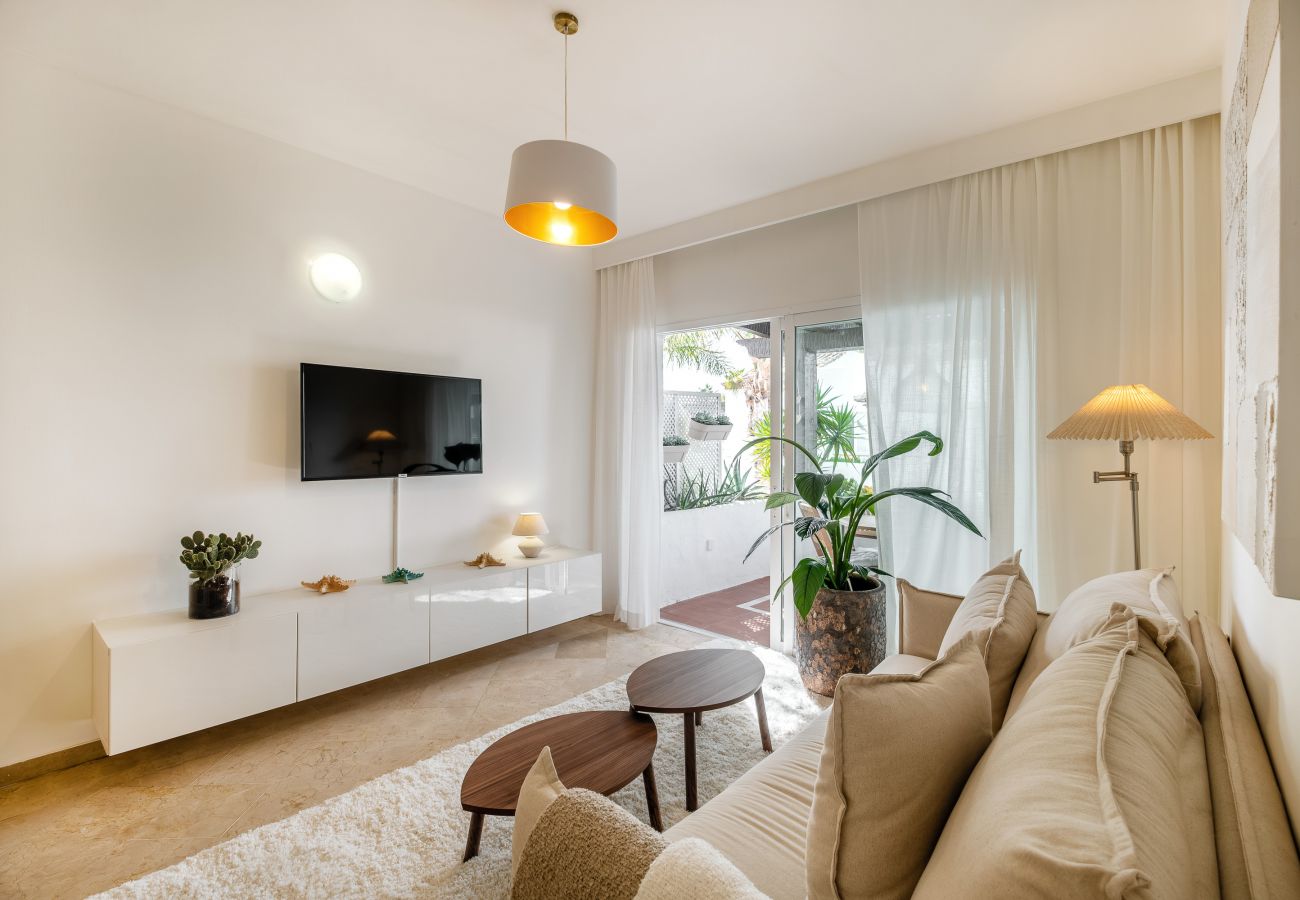 Apartamento en Estepona - Encantador apartamento de un dormitorio en Costalita junto a la playa