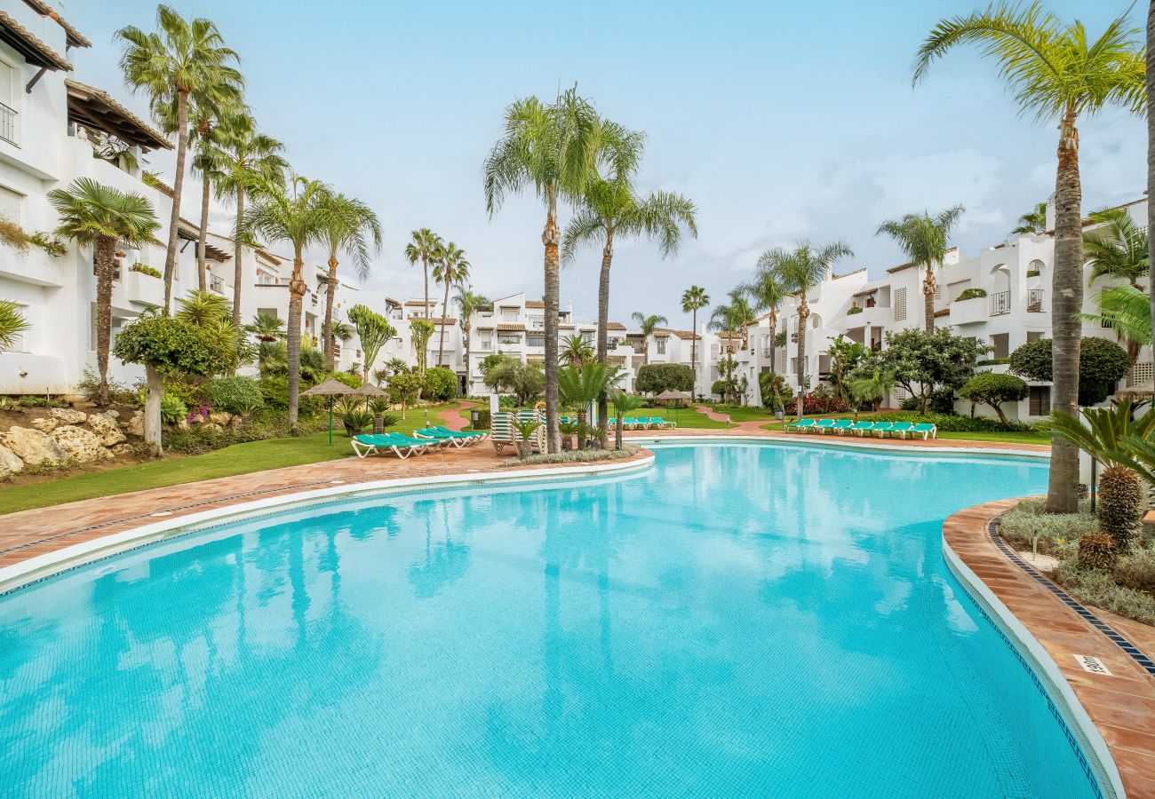 Apartamento en Estepona - Encantador apartamento de un dormitorio en Costalita junto a la playa