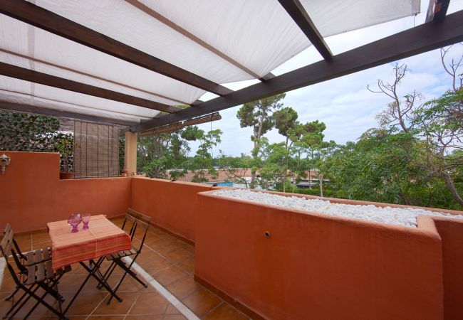 Apartamento en Marbella - Se alquila piso de dos dormitorios en Pinogolf de Don Carlos, Elviria Apartamento en Marbella - Se alquila piso de dos dormitorios en Pinogolf de Don Carlos, Elviria