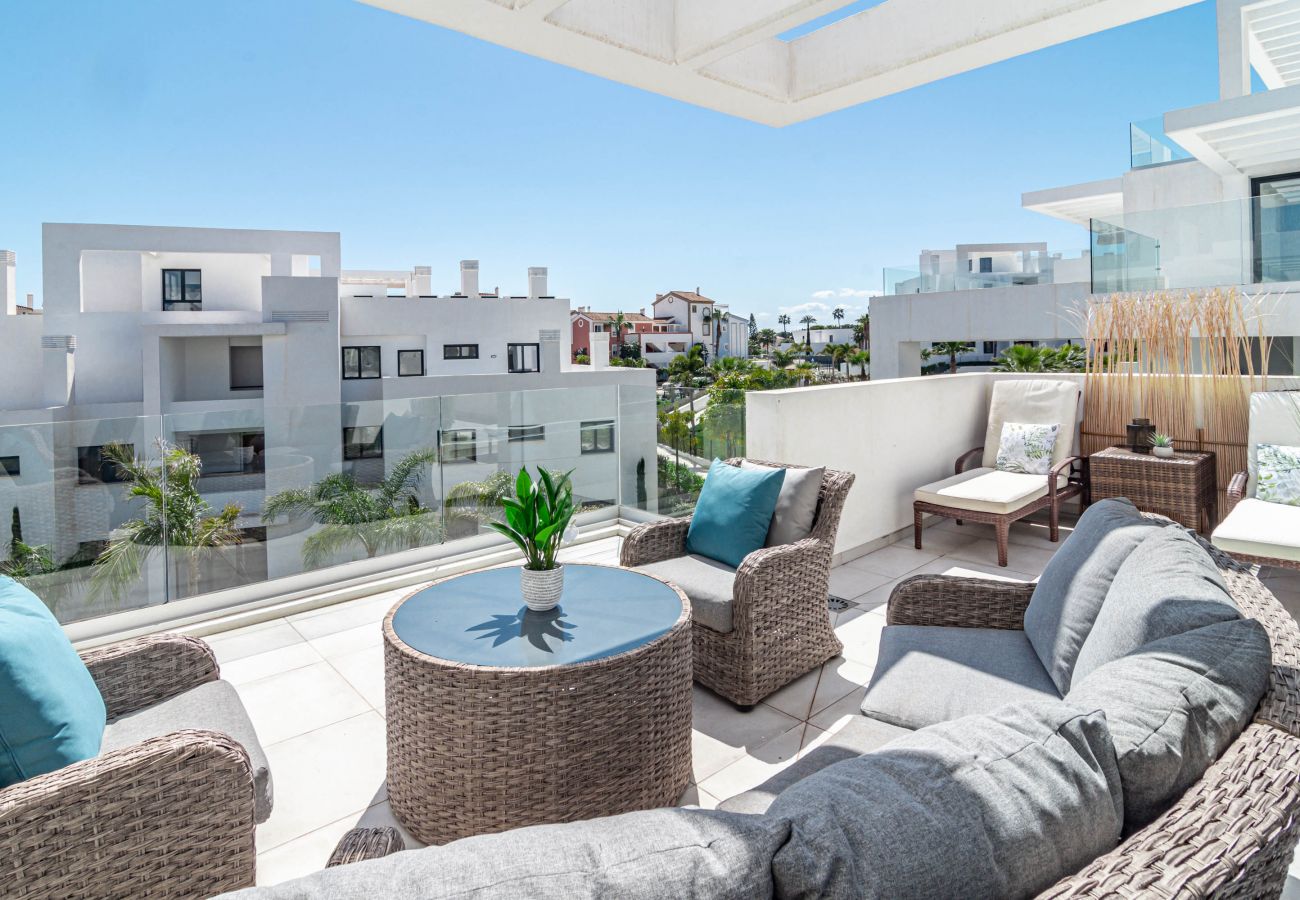 Apartamento en Estepona - CDG1-Beautiful 2-bedroom penthouse apartment in Cortijos del Golf