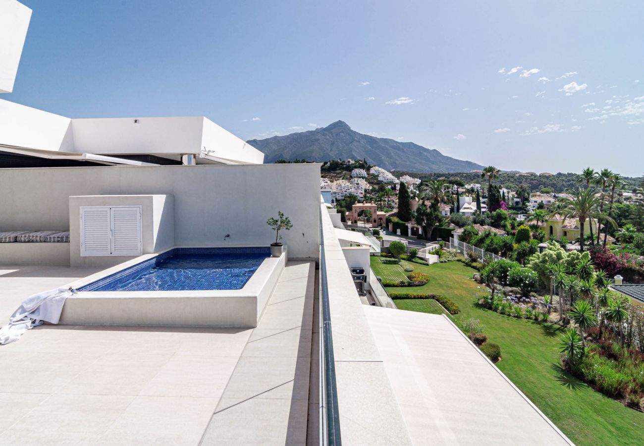 Apartamento en Nueva andalucia - AZM- Stunning penthouse in the golf valley