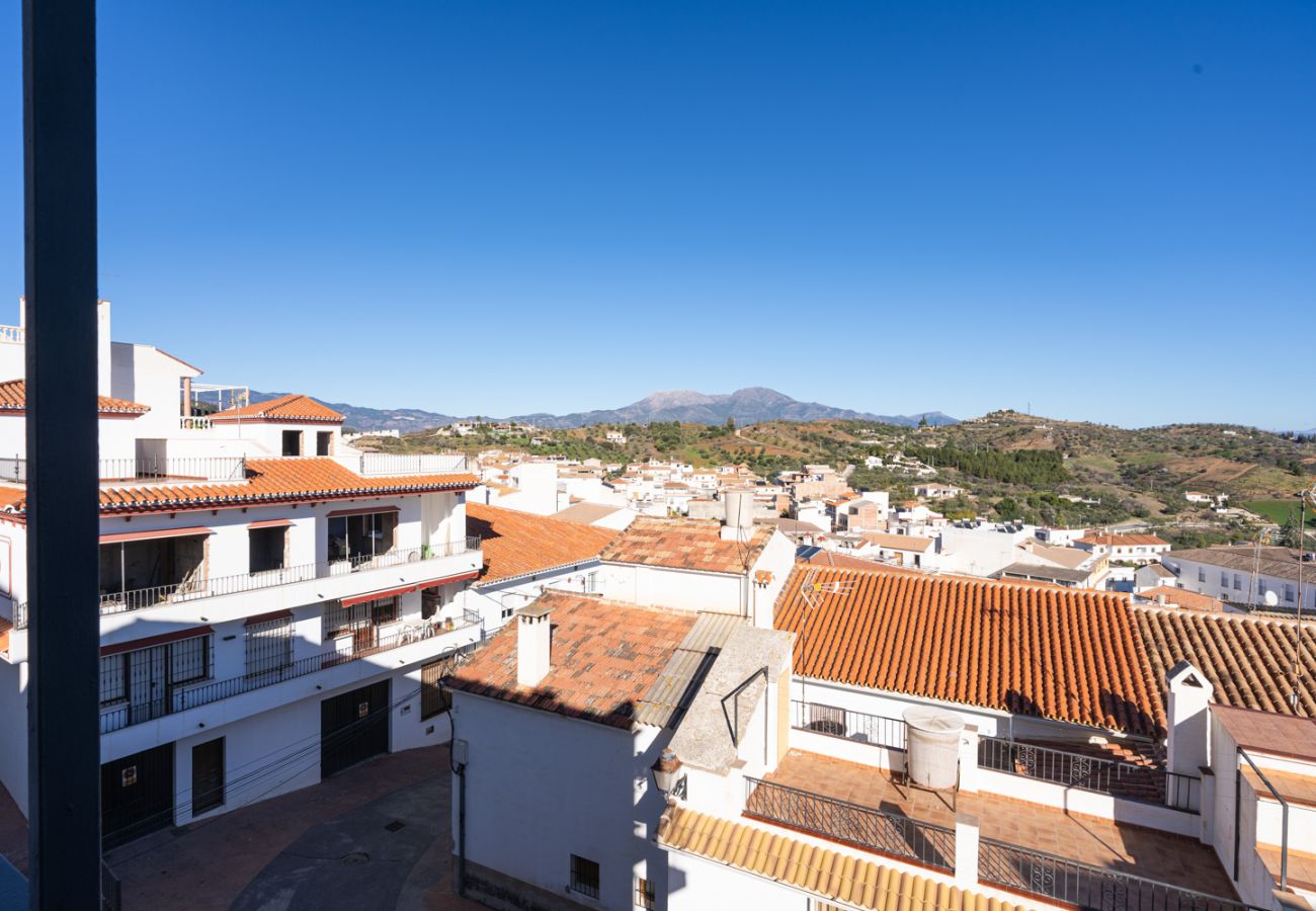 Apartamento en Guaro - Casa Cesarea - Amplio apartamento de 1 dormitorio en el campo andaluz