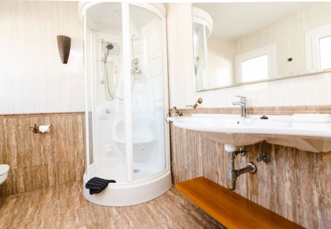 Villa en Marbella - Villa Sol y Mar - large villa for groups in El Rosario Villa en Marbella - Villa Sol y Mar - large villa for groups in El Rosario