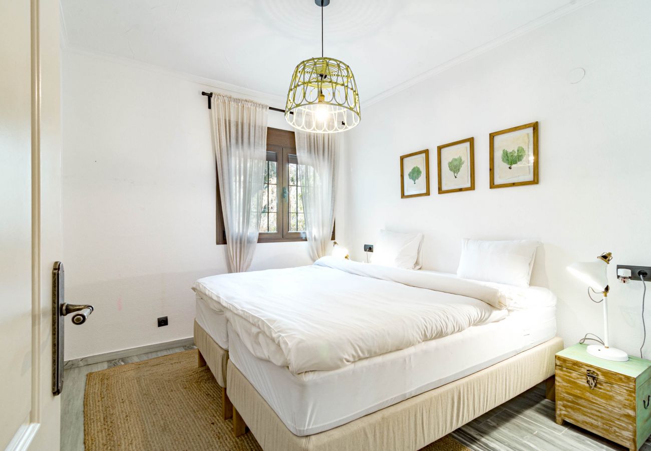 Apartamento en Marbella - Casa Golden Beach I by Roomservices