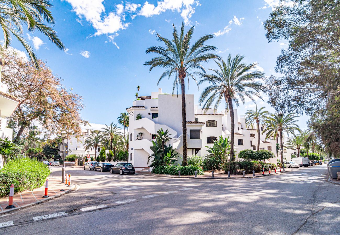 Apartamento en Marbella -  GC - Spacious flat in Golden beach Marbella