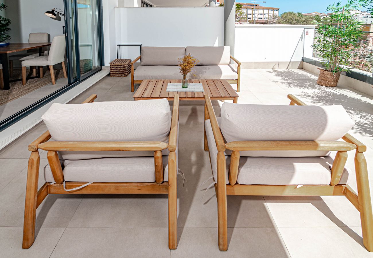 Apartamento en Estepona - Encantador apartamento de 2 dormitorios en Estepona, cerca del mar.