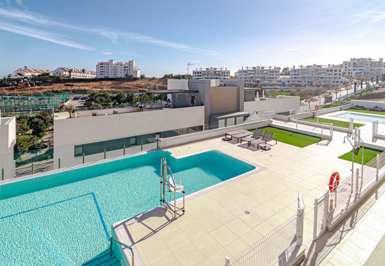 Apartamento en Estepona - Encantador apartamento de 2 dormitorios en Estepona, cerca del mar.