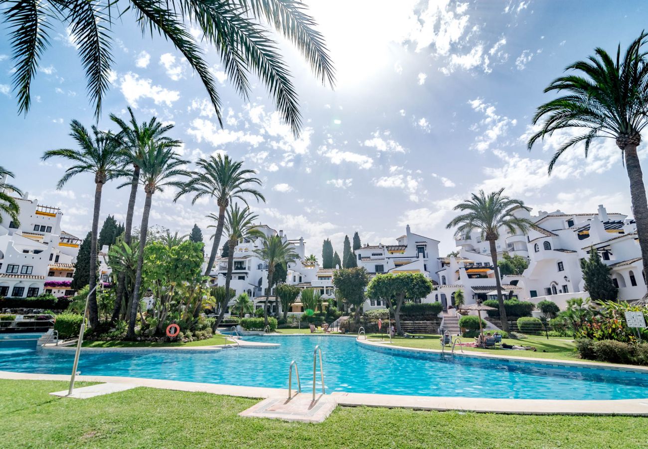 Apartamento en Marbella - AB26- Casa blanca Puerto banus by Roomservices