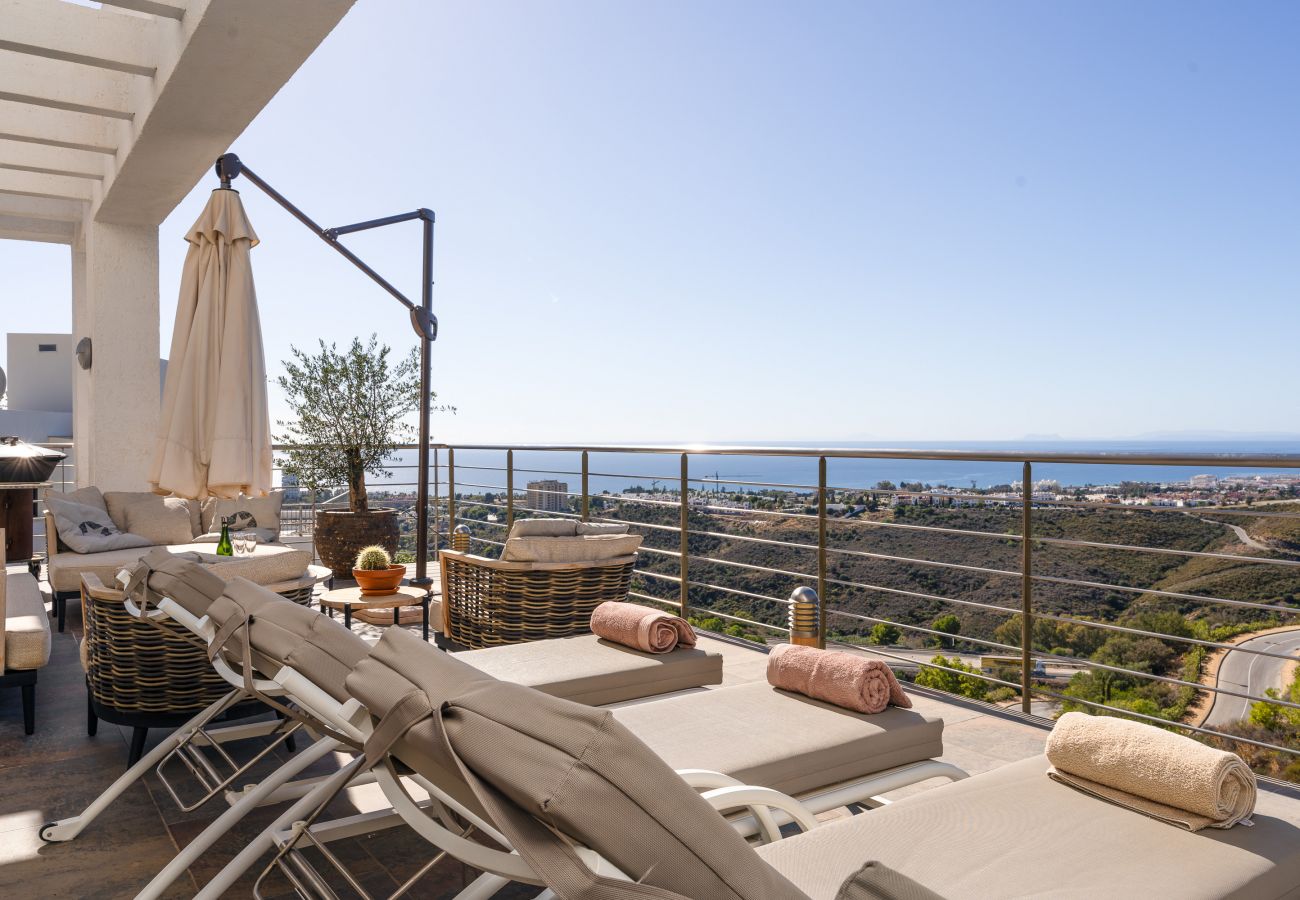 Villa en Marbella - Villa de lujo con increíbles vistas en Altos de Los Monteros, Marbella