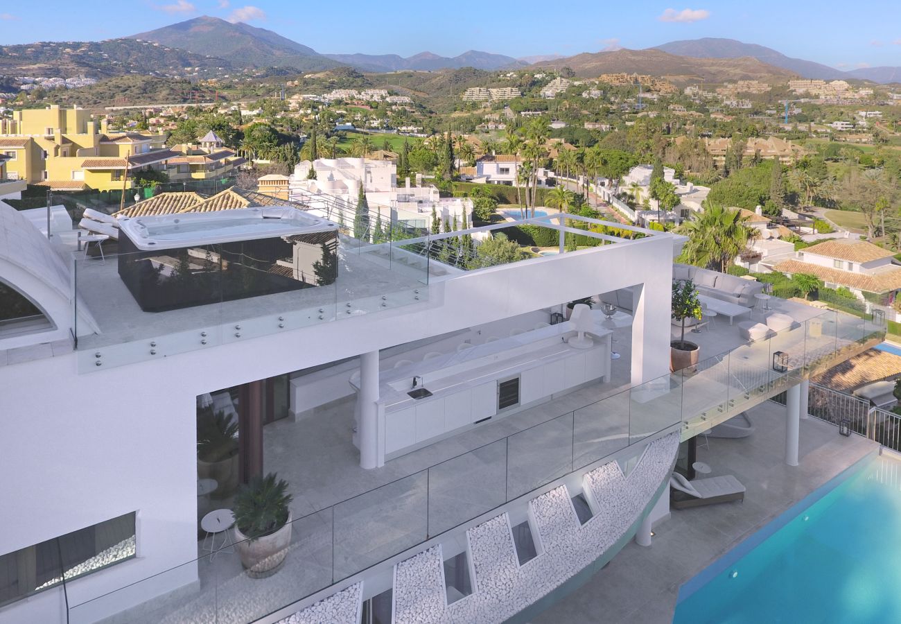 Villa en Marbella - Villa White - Nueva Andalucia