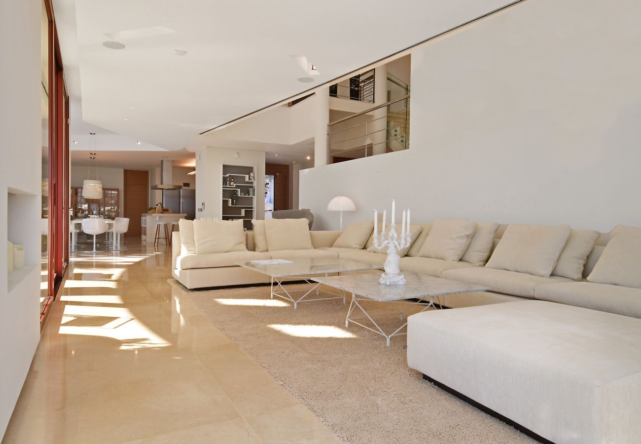 Villa en Marbella - Villa White - Nueva Andalucia