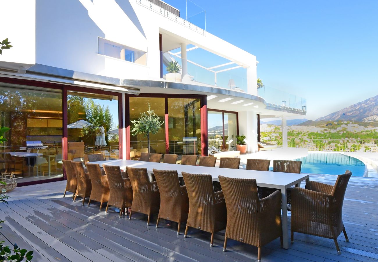 Villa en Marbella - Villa White - Nueva Andalucia