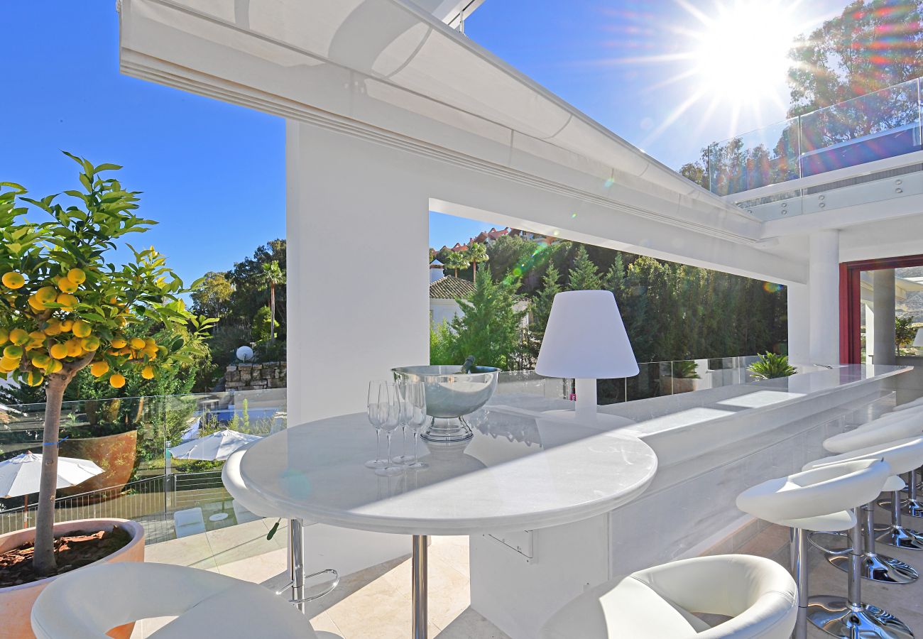 Villa en Marbella - Villa White - Nueva Andalucia