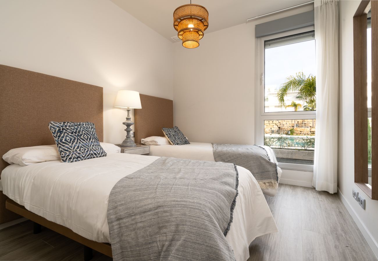 Apartamento en Estepona - Le Mirage III - Moderno apartamento de tres dormitorios con vistas al mar