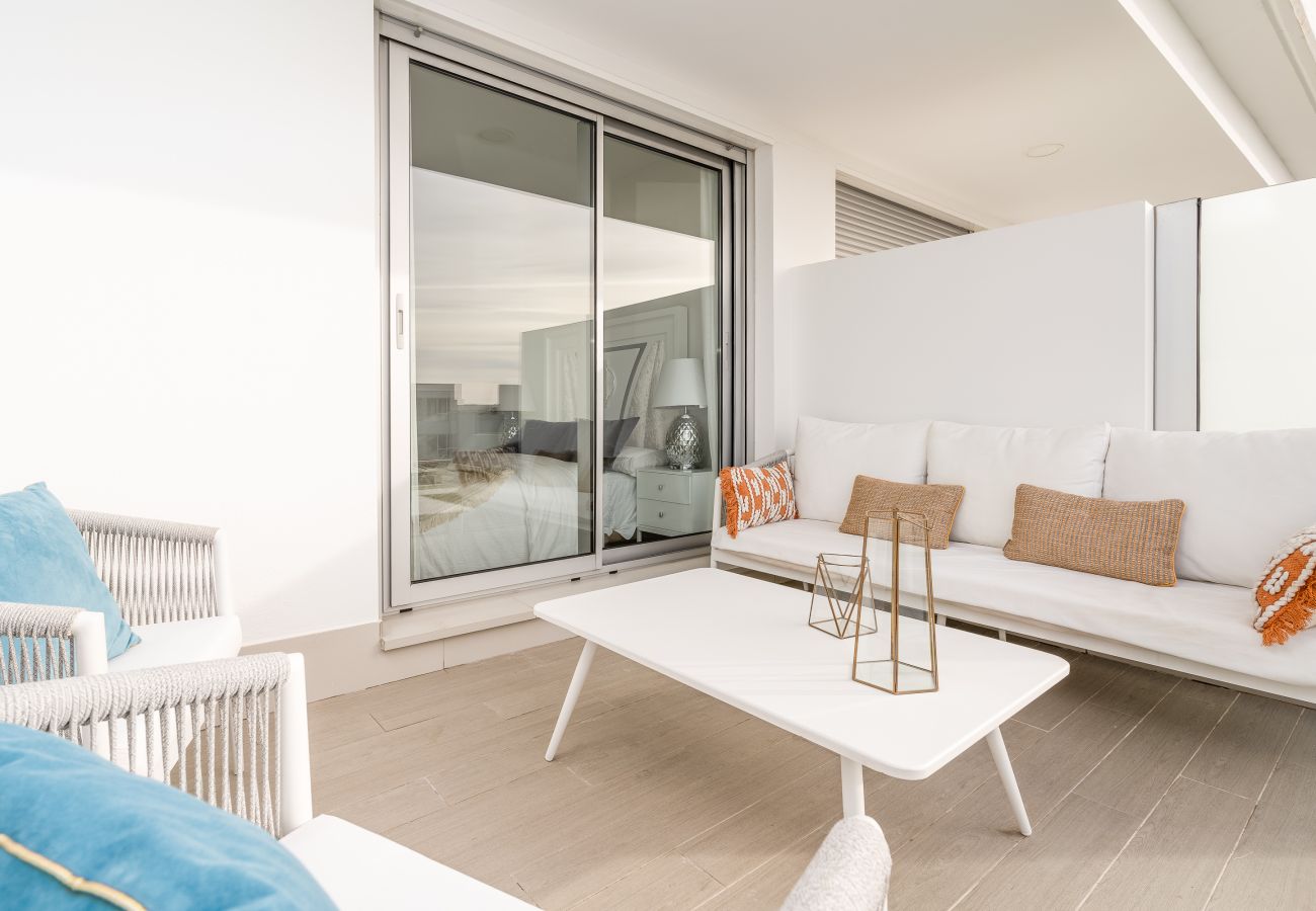 Apartamento en Estepona - Le Mirage III - Moderno apartamento de tres dormitorios con vistas al mar