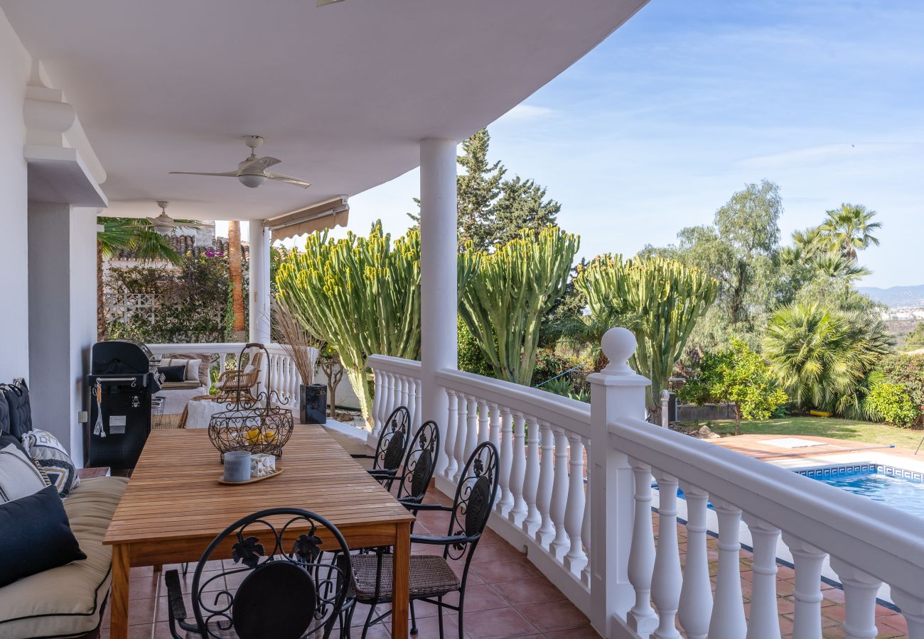 Villa en Marbella - Villa Rosario - villa de lujo con piscina privada cerca de Marbella