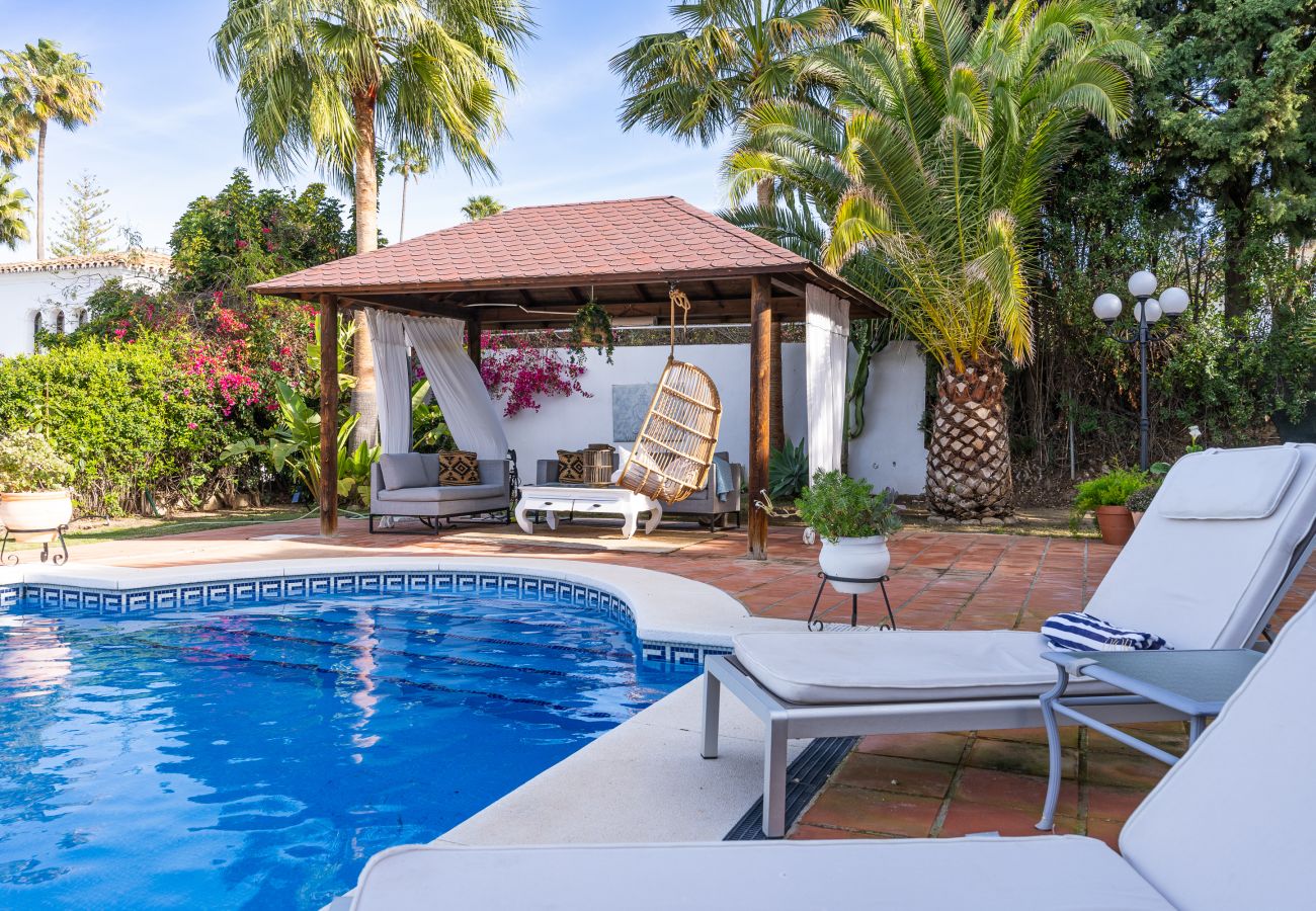 Villa en Marbella - Villa Rosario - villa de lujo con piscina privada cerca de Marbella