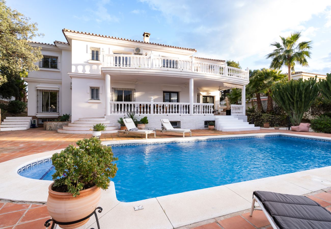 Villa en Marbella - Villa Rosario - villa de lujo con piscina privada cerca de Marbella