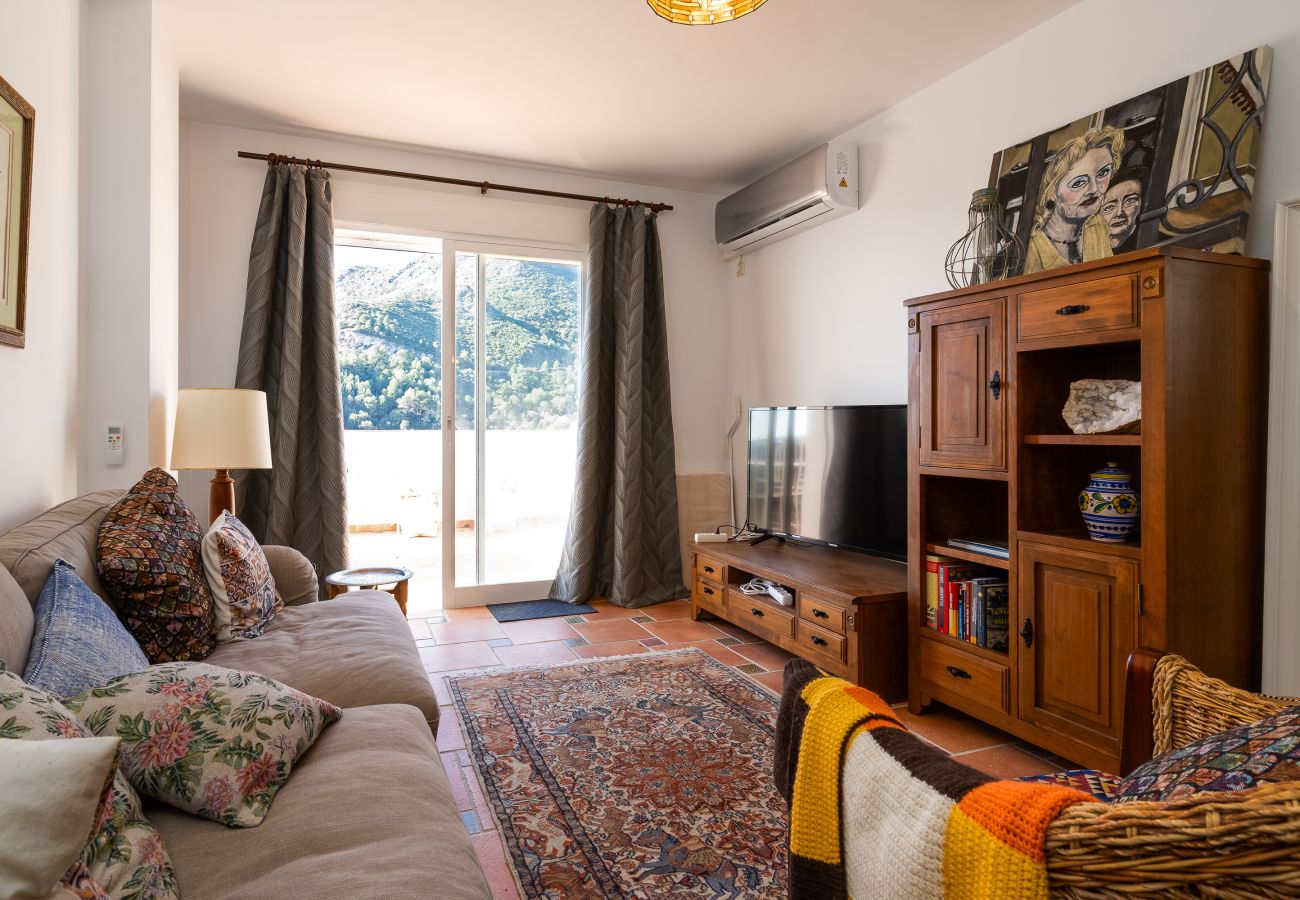 Apartamento en Ojen - El Cerezal Ojén - Paraíso para los amantes de las actividades al aire libre cerca de Marbella