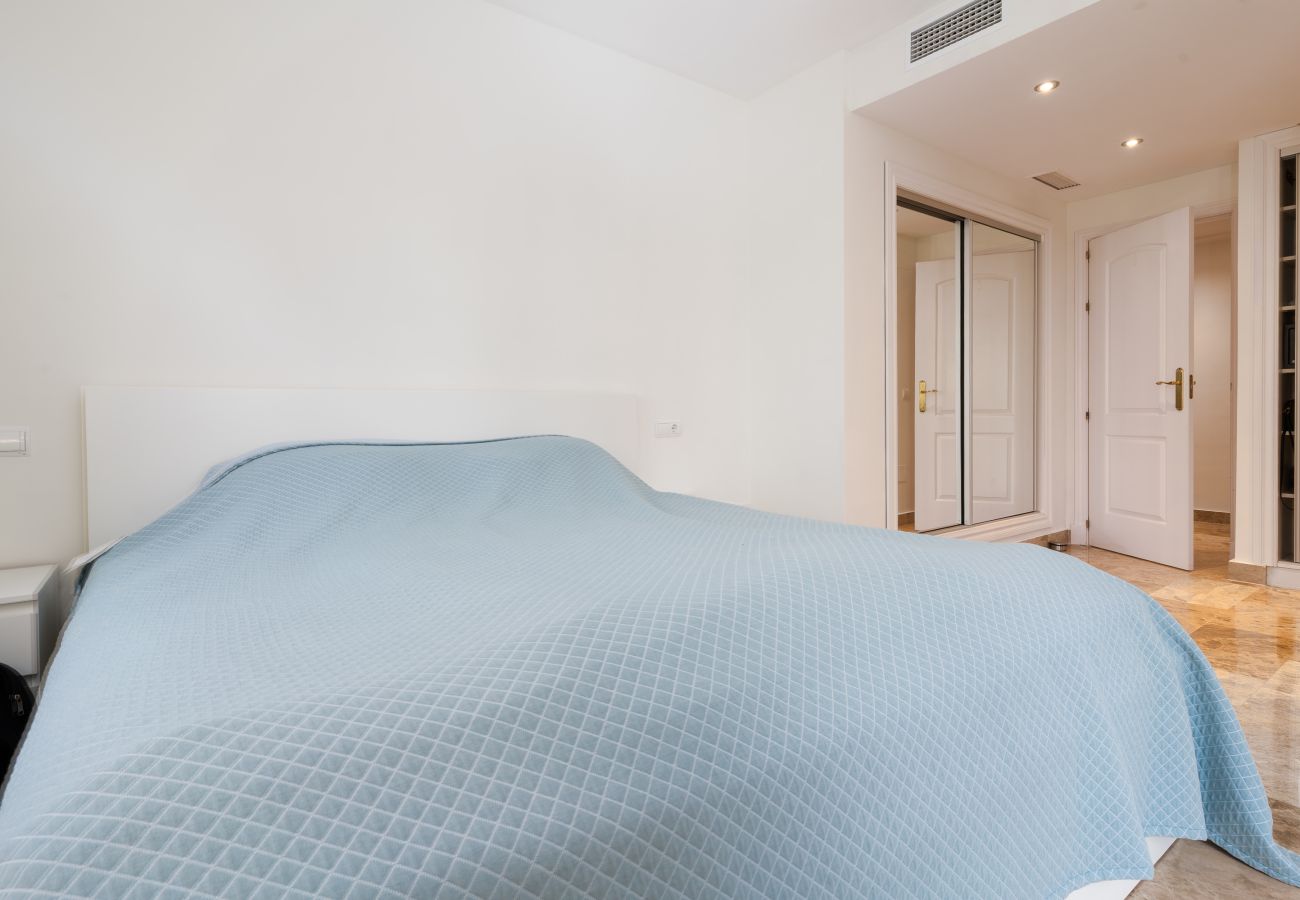 Apartamento en San Pedro de Alcántara - Los Jazmines - espacioso apartamento de cuatro dormitorios San Pedro de Alcántara