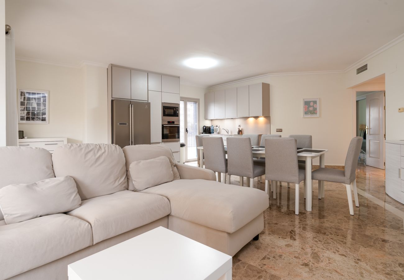 Apartamento en San Pedro de Alcántara - Los Jazmines - espacioso apartamento de cuatro dormitorios San Pedro de Alcántara