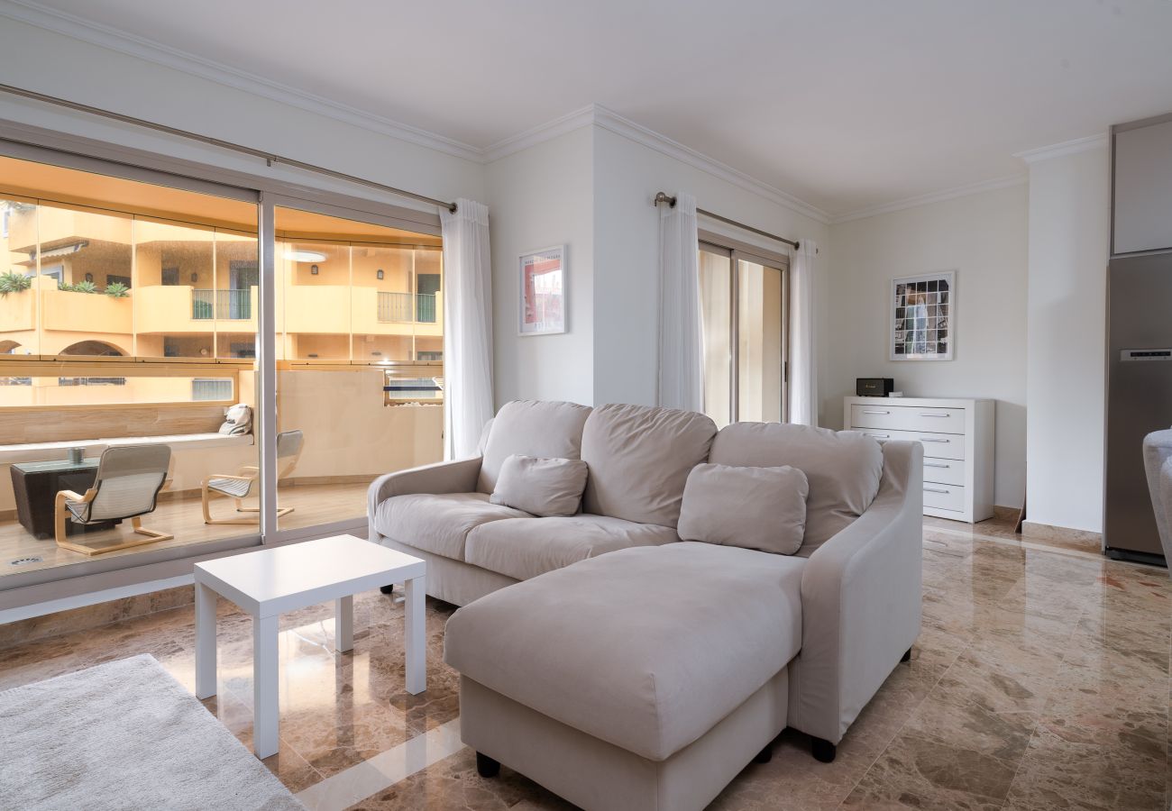 Apartamento en San Pedro de Alcántara - Los Jazmines - espacioso apartamento de cuatro dormitorios San Pedro de Alcántara