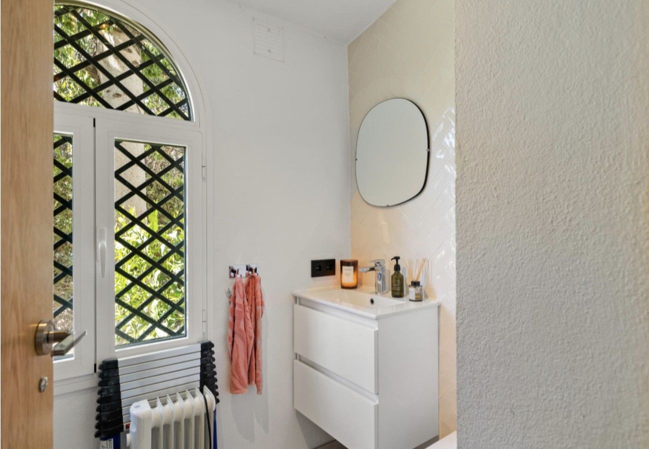 Casa adosada en Nueva andalucia - SE8 - Stylish townhouse with rooftop terrace