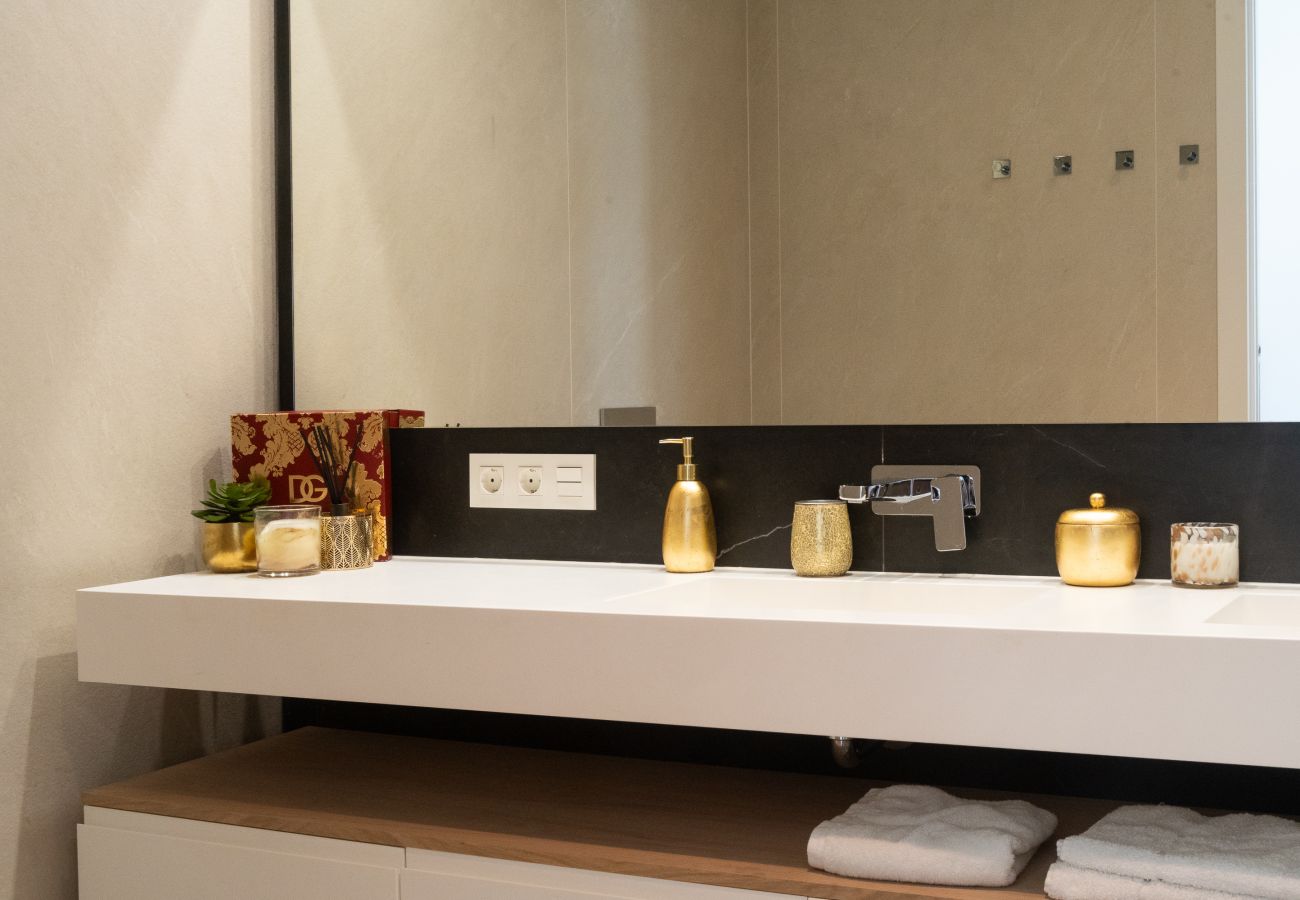 Apartamento en Benahavís - Aqualina de Madeira by Time & Home - oasis moderno con piscina privada