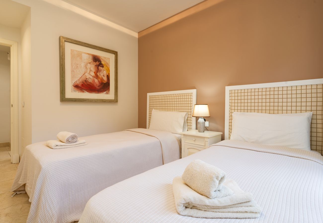 Apartamento en Benahavís - Benatalaya Vistas al campo de golf por Time & Home
