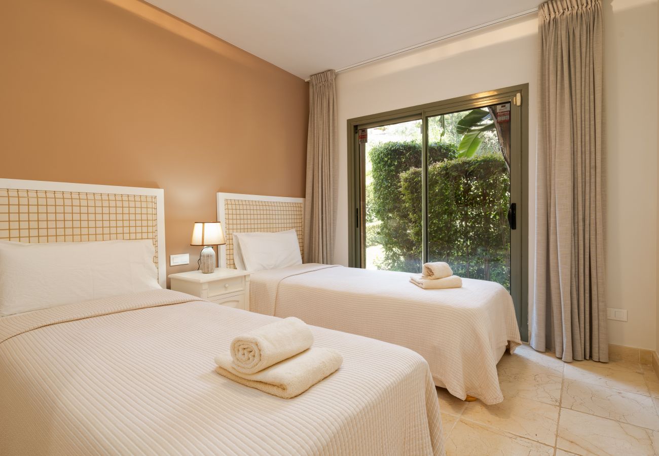 Apartamento en Benahavís - Benatalaya Vistas al campo de golf por Time & Home
