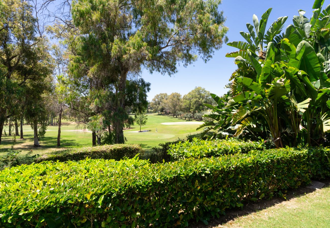 Apartamento en Benahavís - Benatalaya Vistas al campo de golf por Time & Home