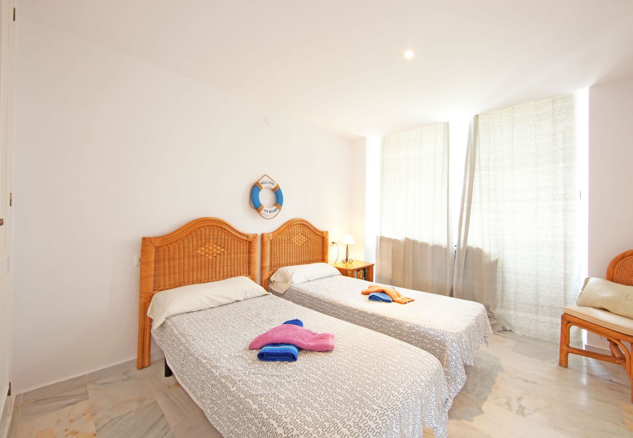 Apartment in Ojen - Beautiful apartment in natural surroundings La Mairena, Elviria