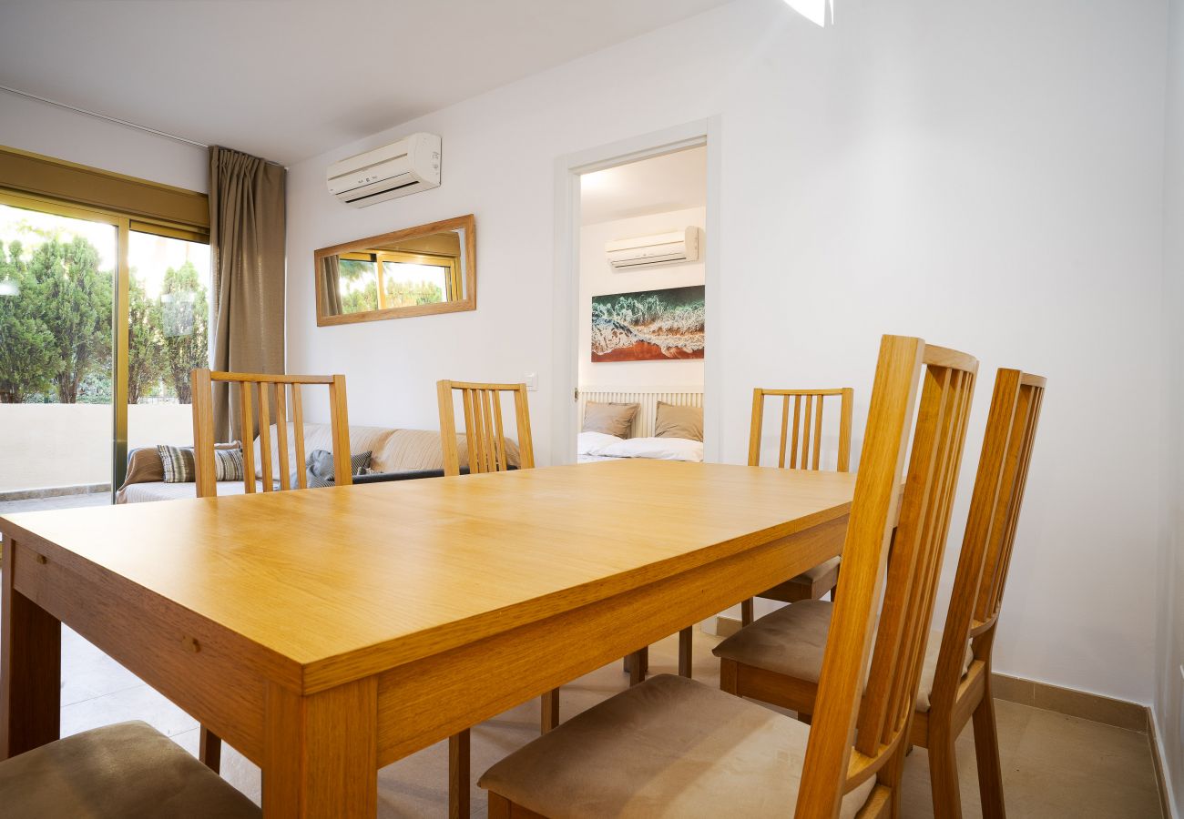 Apartment in Marbella - Beachside apartment in Elviria, Romana Playa