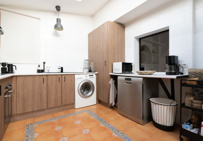 House in Marbella - Small beachside house in Costabella, Marbella House in Marbella - Small beachside house in Costabella, Marbella