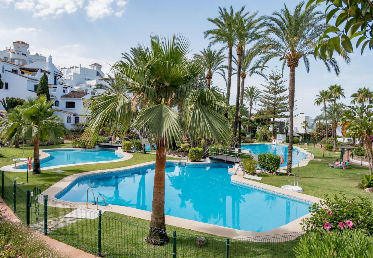 Apartment in Marbella - Casa Blanca I by Roomservices