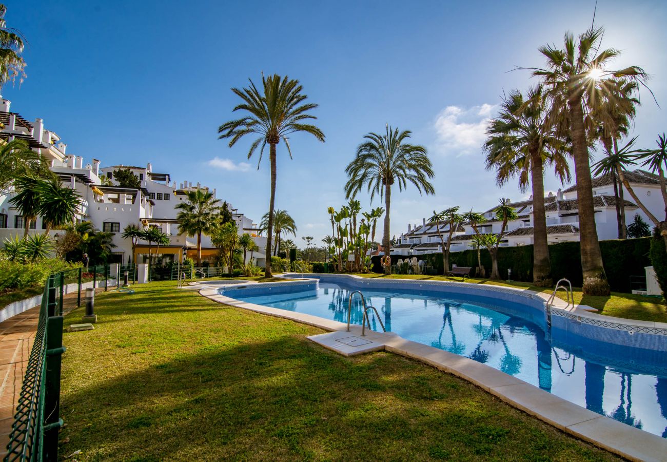 Apartment in Marbella - Casa Blanca I by Roomservices