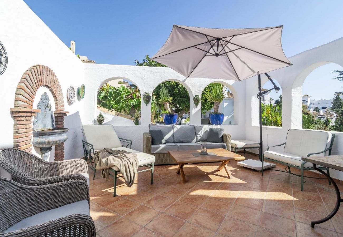 Apartment in Marbella - Casa Blanca I by Roomservices