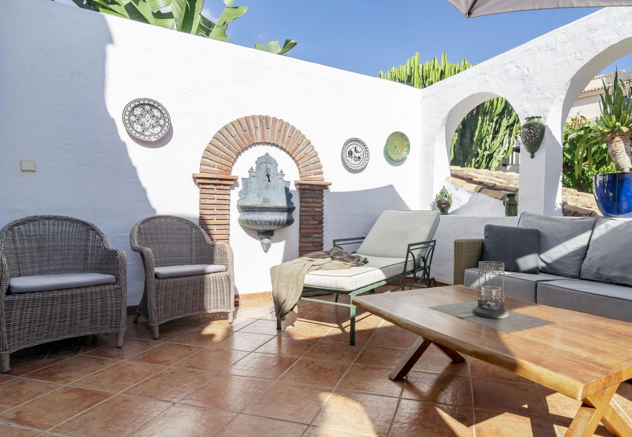 Apartment in Marbella - Casa Blanca I by Roomservices