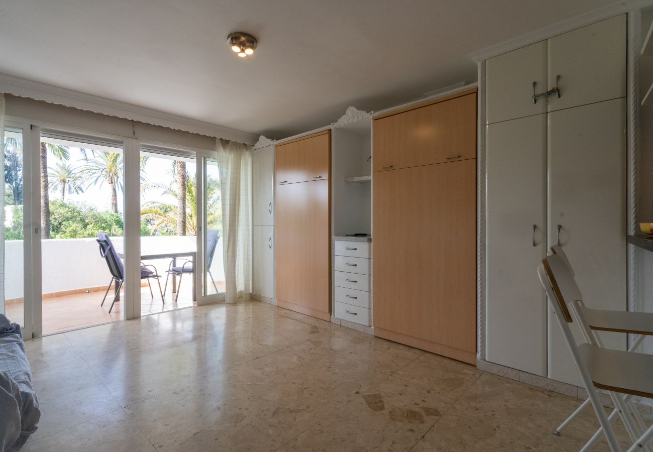 Studio in Marbella - Beachside studio Coronado