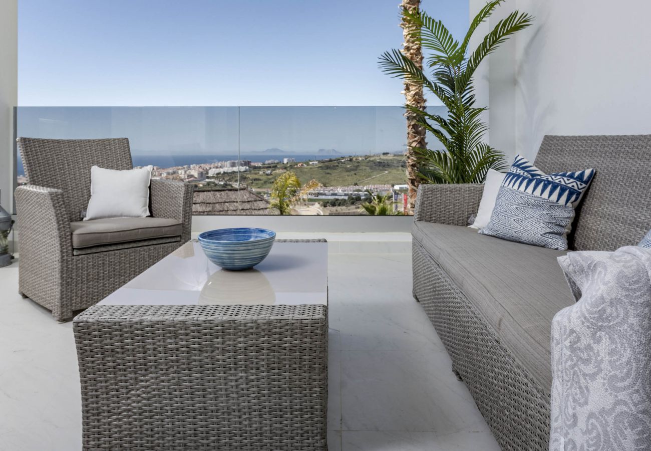 Apartment in Estepona - Casa Mirador I by Roomservices