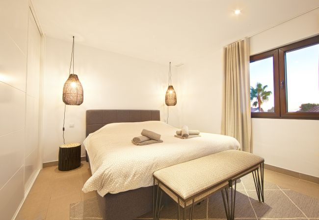Villa in Marbella - Modern villa close to the beach in Costabella, Marbella Villa in Marbella - Modern villa close to the beach in Costabella, Marbella