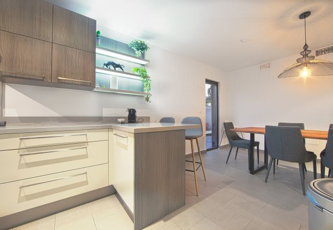 Villa in Marbella - Modern villa close to the beach in Costabella, Marbella Villa in Marbella - Modern villa close to the beach in Costabella, Marbella