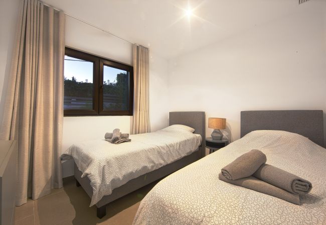 Villa in Marbella - Modern villa close to the beach in Costabella, Marbella Villa in Marbella - Modern villa close to the beach in Costabella, Marbella